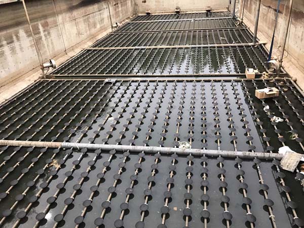 曝氣頭安裝現場圖1
